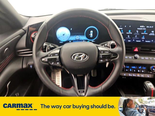 Photo of 2023 White Hyundai ELANTRA