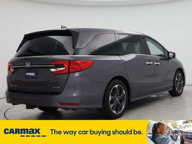 Photo of 2022 Gray Honda Odyssey