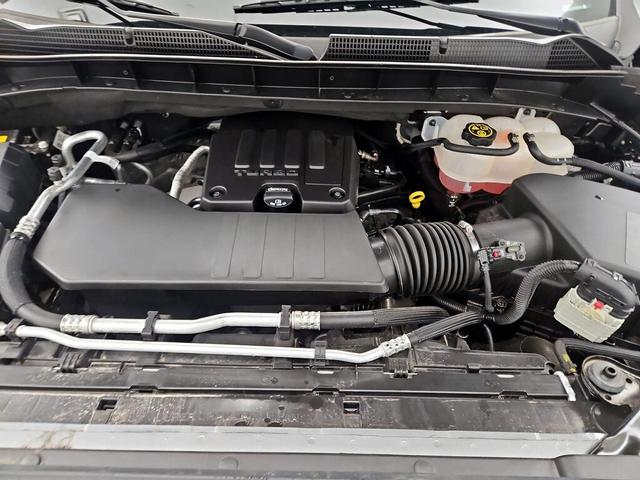 Photo of 2023 Gray GMC Sierra 1500