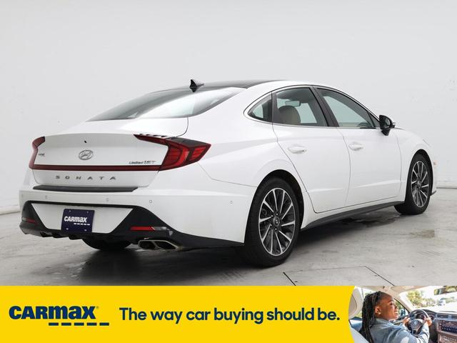 Photo of 2020 White Hyundai SONATA
