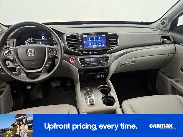 Photo of 2023 Gray Honda Ridgeline