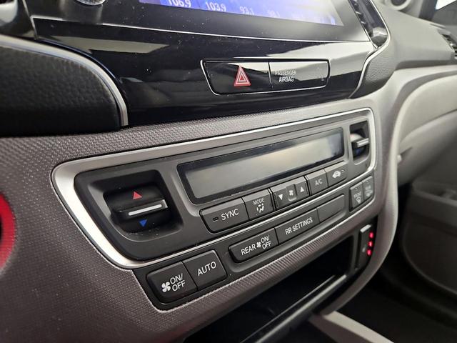 Photo of 2023 Gray Honda Ridgeline
