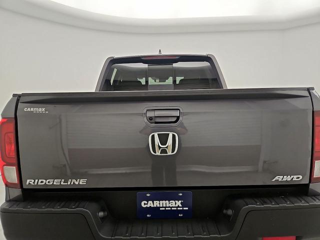 Photo of 2023 Gray Honda Ridgeline