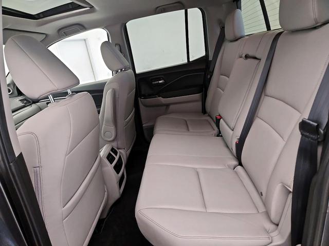 Photo of 2023 Gray Honda Ridgeline