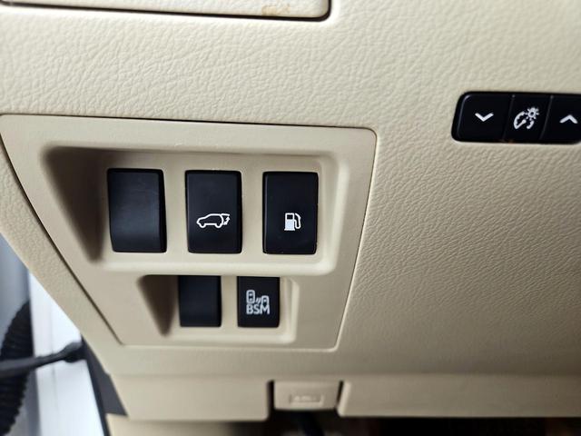 Photo of 2014 White Lexus RX 350