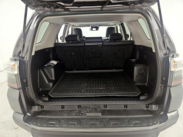 Photo of 2022 Gray Toyota 4Runner