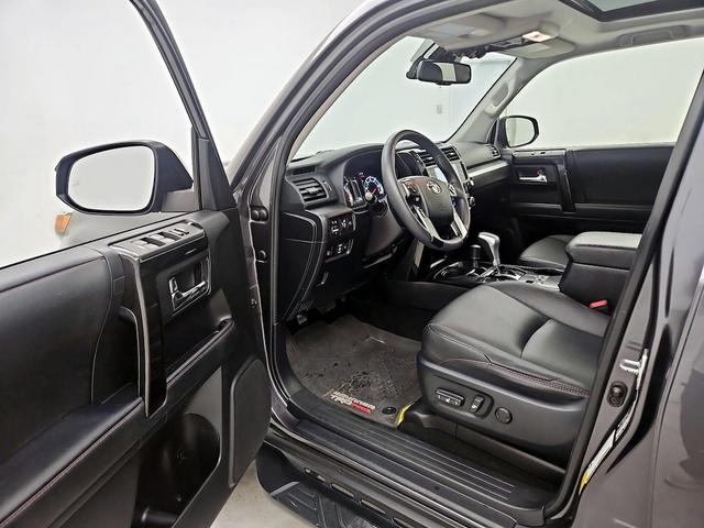 Photo of 2022 Gray Toyota 4Runner