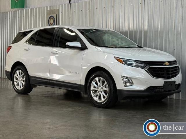 Photo of 2018 Summit White Chevrolet Equinox