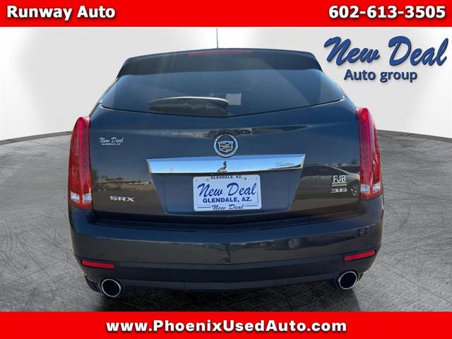 Photo of 2016 Graphite Metallic Cadillac SRX