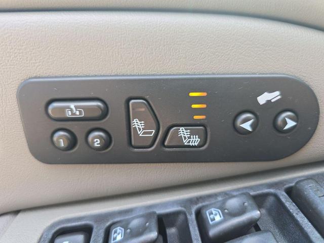 Photo of 2005 Silver Birch Metallic GMC Yukon XL