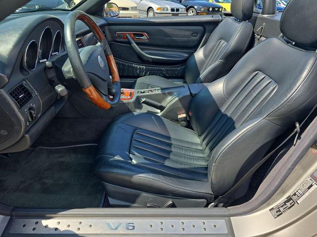 Photo of 2004 Pewter Metallic Mercedes-Benz SLK-Class