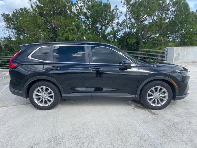 Photo of 2023 Crystal Black Pearl Honda CR-V