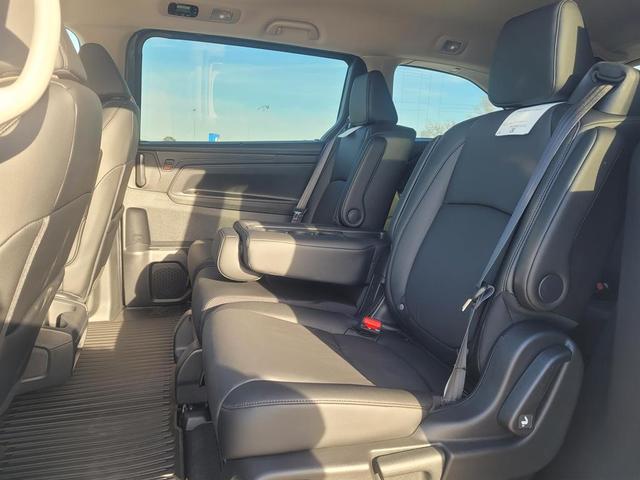 Photo of 2026 Gray Honda Odyssey