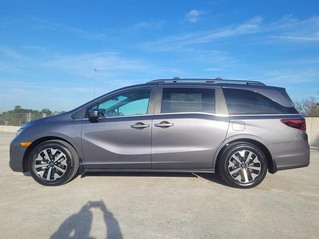 Photo of 2026 Gray Honda Odyssey
