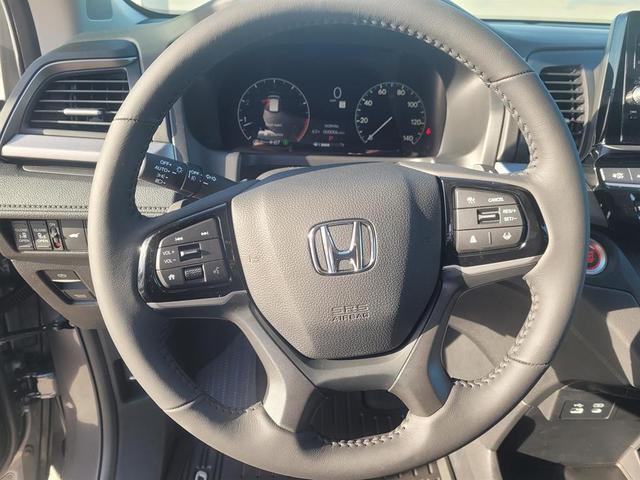 Photo of 2026 Gray Honda Odyssey