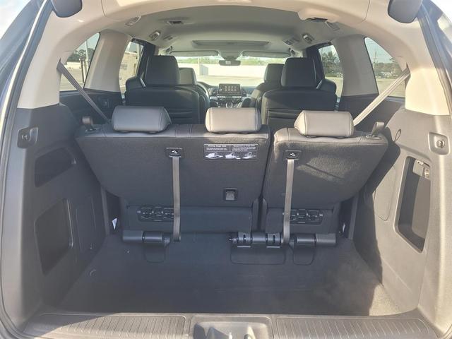 Photo of 2026 Gray Honda Odyssey