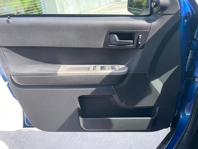 Photo of 2012 Blue Flame Metallic Ford Escape