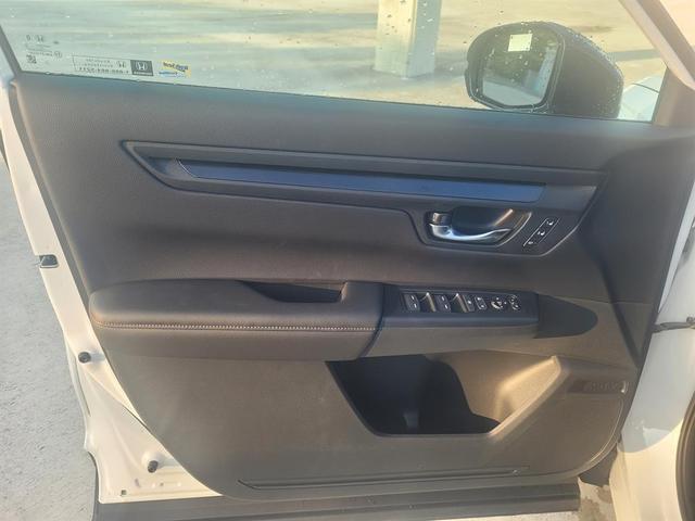 Photo of 2026 White Honda CR-V Hybrid