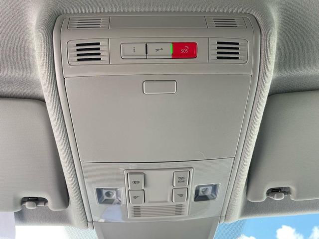 Photo of 2024 Pure White Volkswagen Tiguan