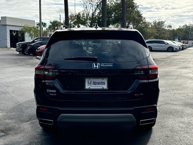 Photo of 2025 Black Honda Pilot
