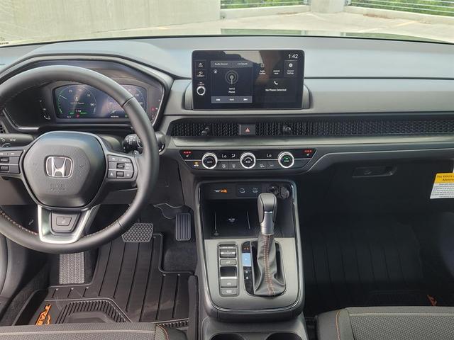 Photo of 2026 Green Honda CR-V Hybrid