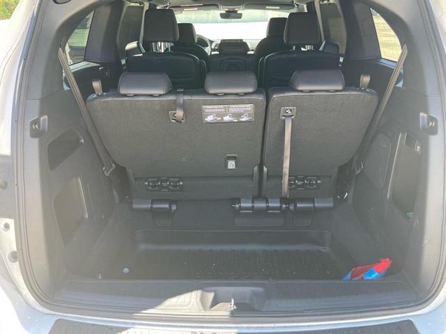 Photo of 2024 Platinum White Pearl Honda Odyssey