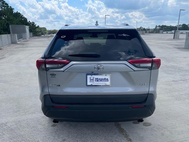 Photo of 2019 Silver Sky Metallic Toyota RAV4