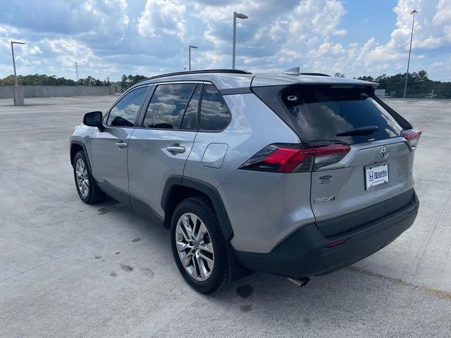 Photo of 2019 Silver Sky Metallic Toyota RAV4