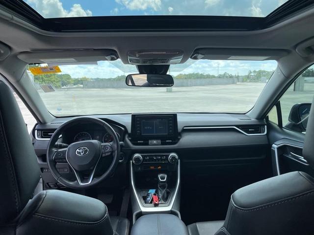Photo of 2019 Silver Sky Metallic Toyota RAV4