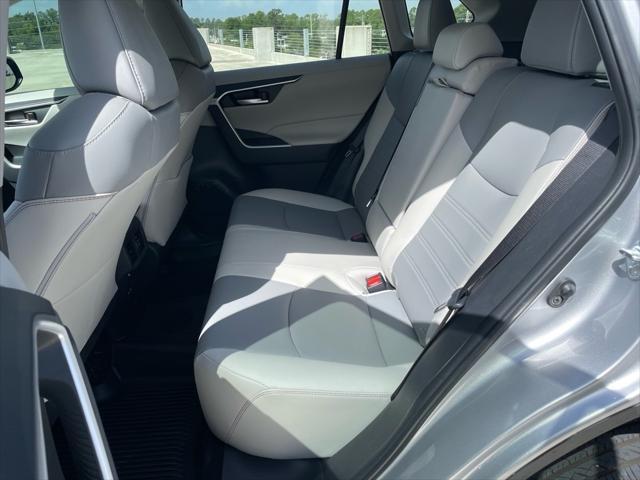 Photo of 2024 Silver Sky Metallic Toyota RAV4