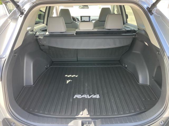 Photo of 2024 Silver Sky Metallic Toyota RAV4