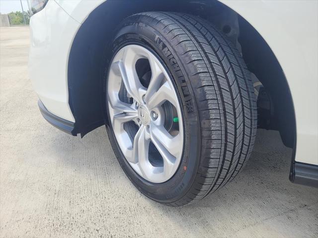 Photo of 2025 White Honda Accord