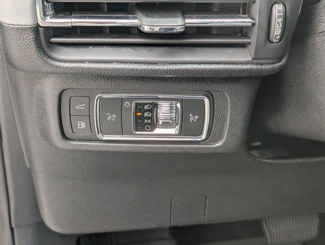 Photo of 2022 Elite Blue Metallic Clearcoat Lincoln Corsair