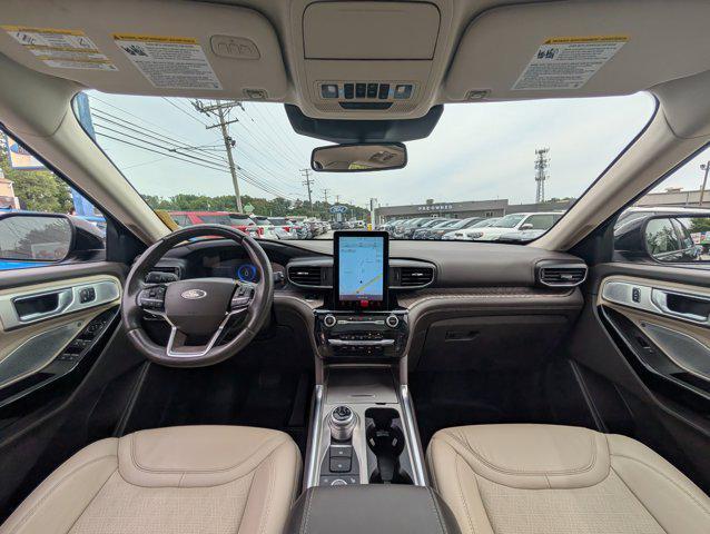 Photo of 2022 Agate Black Metallic Ford Explorer