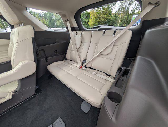 Photo of 2022 Agate Black Metallic Ford Explorer