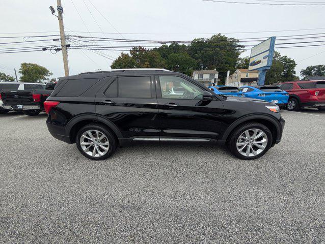 Photo of 2022 Agate Black Metallic Ford Explorer
