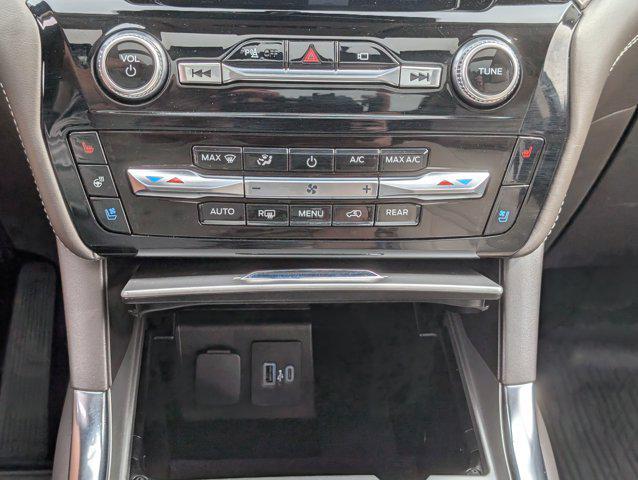 Photo of 2022 Agate Black Metallic Ford Explorer