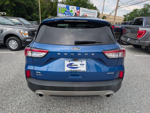 Photo of 2022 Atlas Blue Metallic Ford Escape