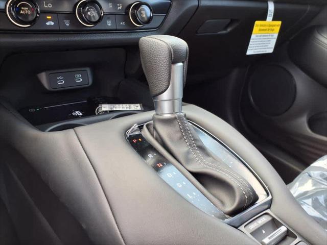 Photo of 2026 Platinum White Pearl Honda HR-V
