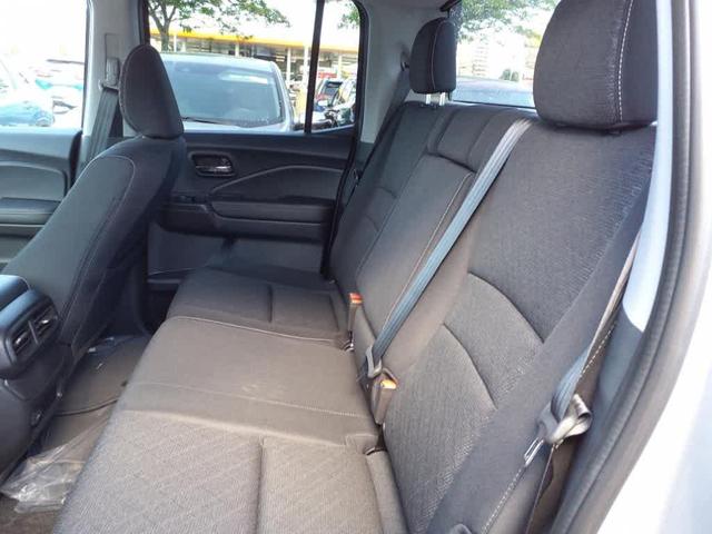 Photo of 2025 Solar Silver Metallic Honda Ridgeline