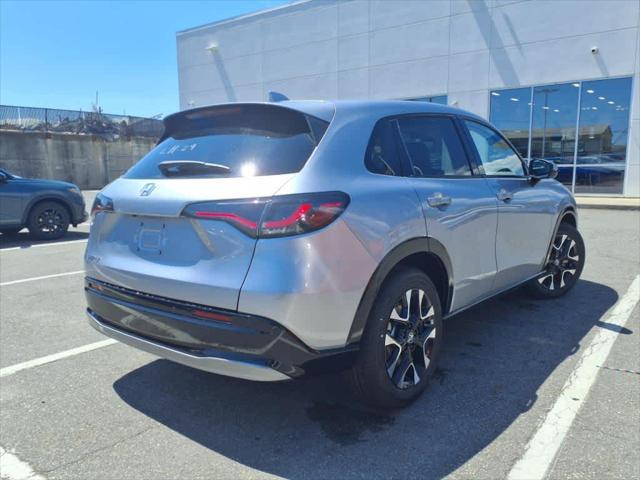 Photo of 2026 Solar Silver Metallic Honda HR-V