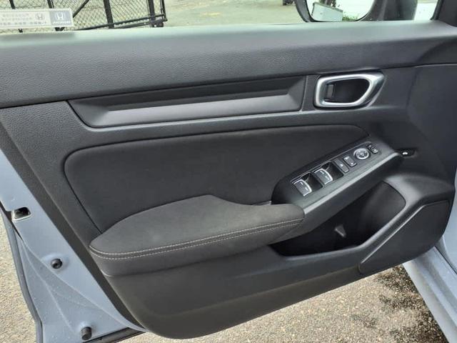 Photo of 2024 Sonic Gray Pearl Honda Civic