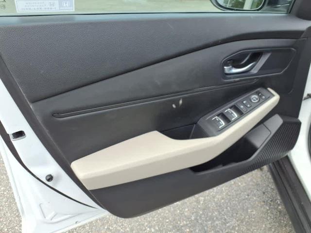Photo of 2023 Platinum White Pearl Honda Accord