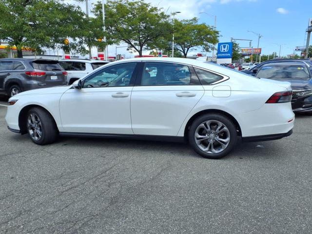 Photo of 2023 Platinum White Pearl Honda Accord