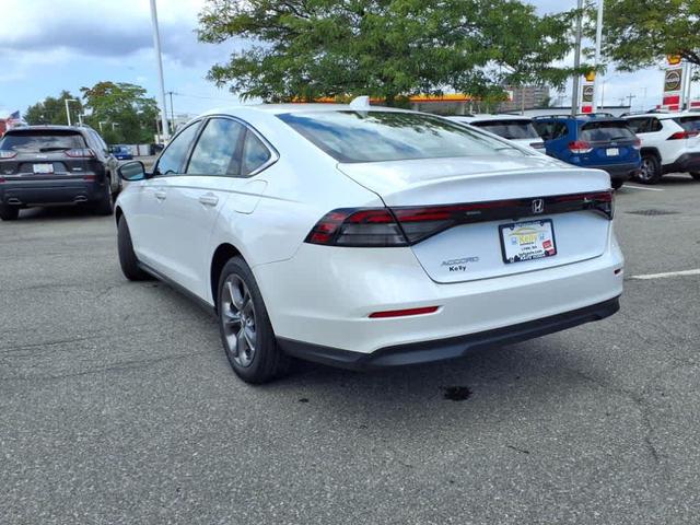 Photo of 2023 Platinum White Pearl Honda Accord