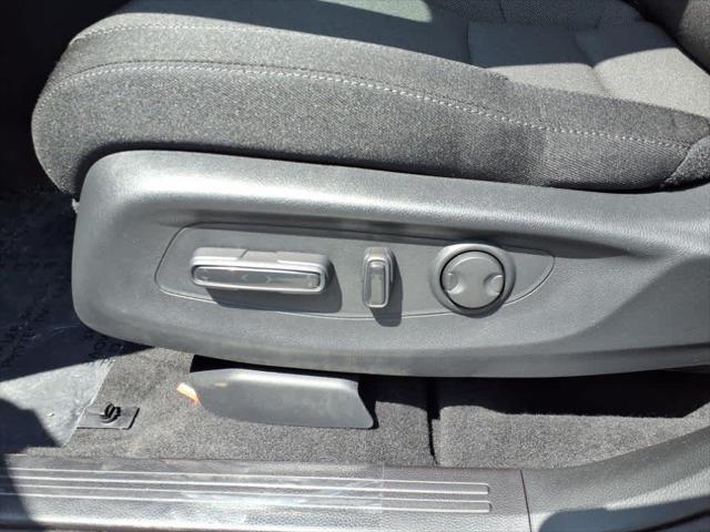 Photo of 2026 GRAY Honda CR-V