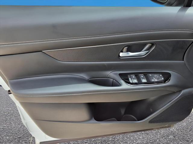 Photo of 2025 Everest White Pearl Tricoat Nissan Murano