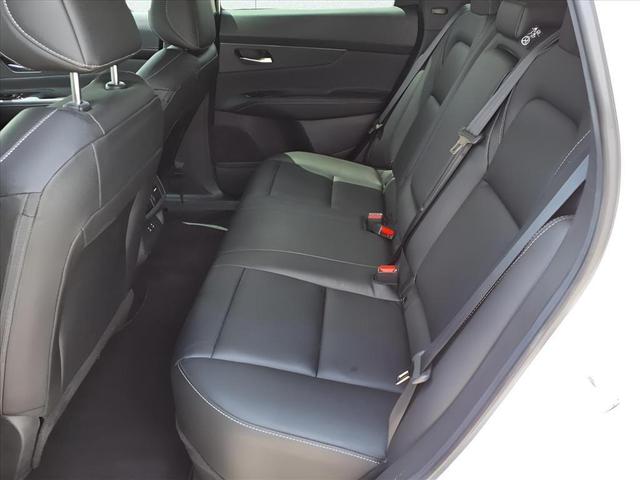 Photo of 2025 Everest White Pearl Tricoat Nissan Murano