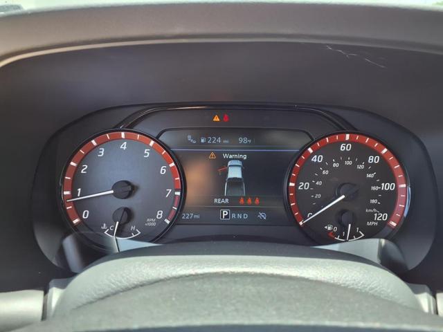 Photo of 2025 Glacier White Nissan Frontier