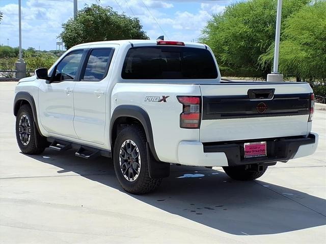 Photo of 2025 Glacier White Nissan Frontier